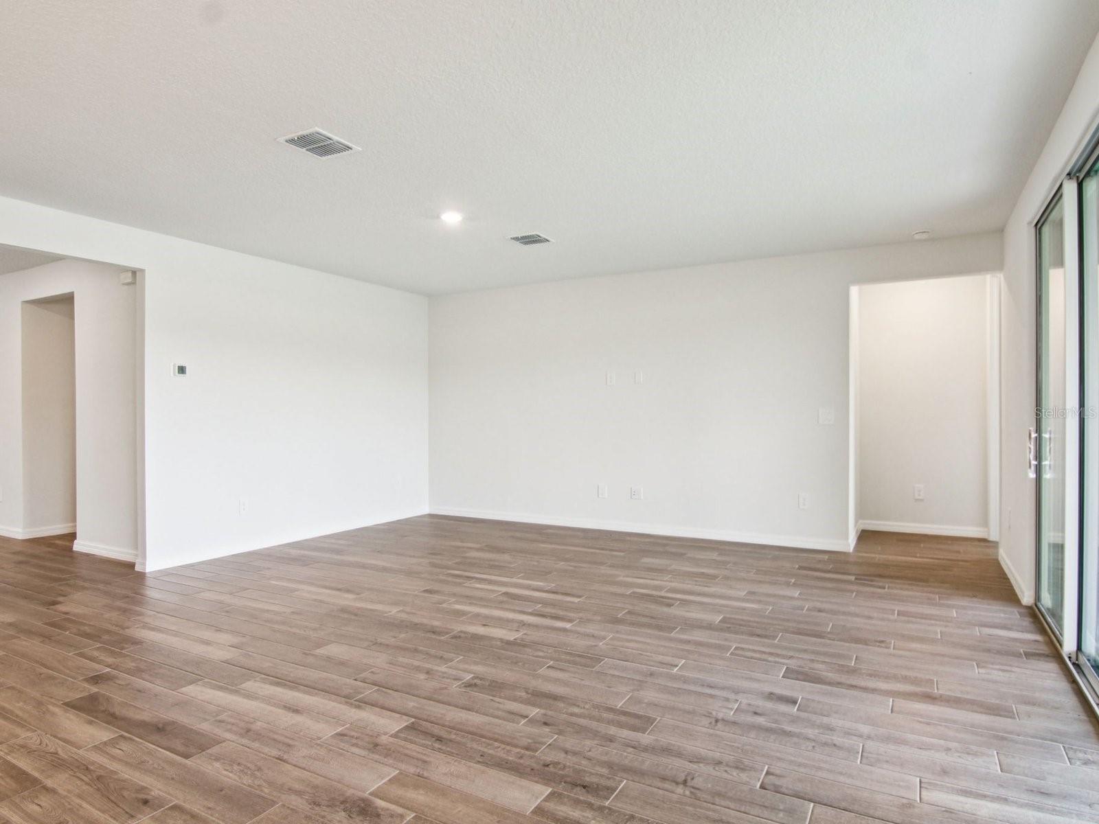 36712 MELSTONE WAY, ZEPHYRHILLS, FL — photo 11