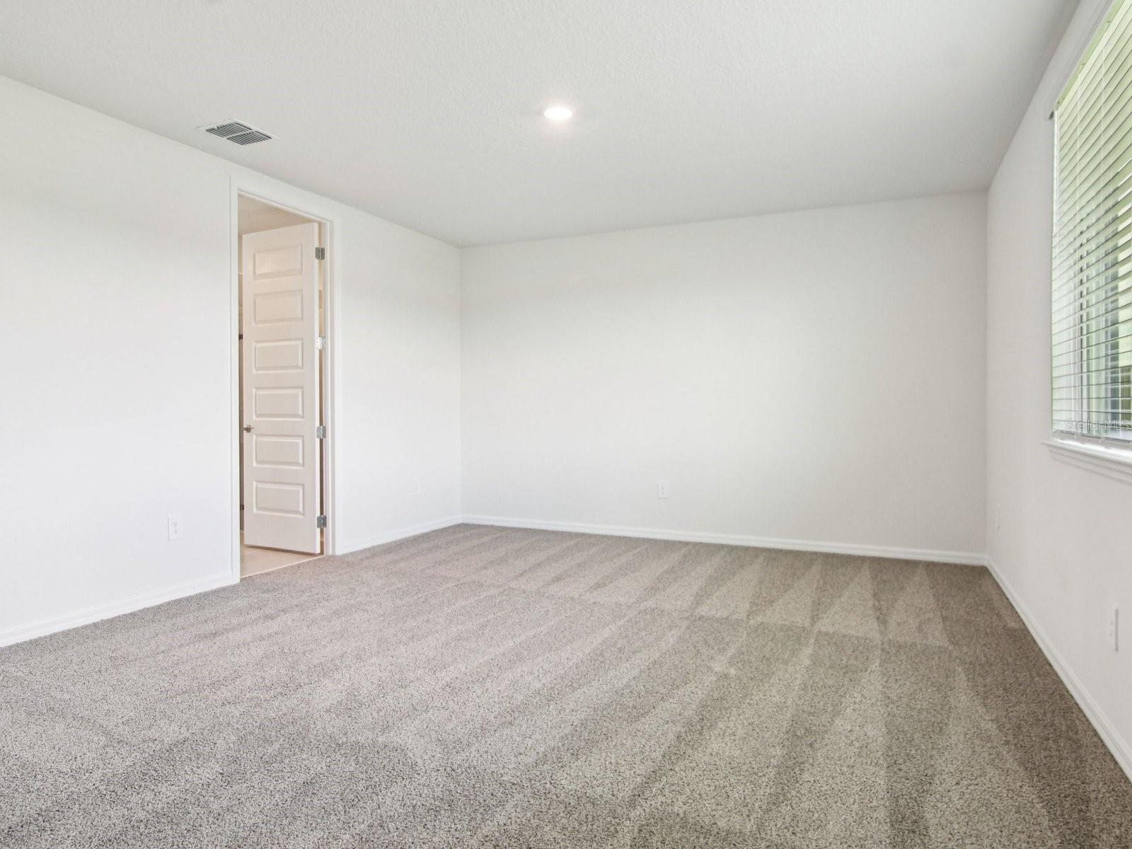 36712 MELSTONE WAY, ZEPHYRHILLS, FL — photo 13
