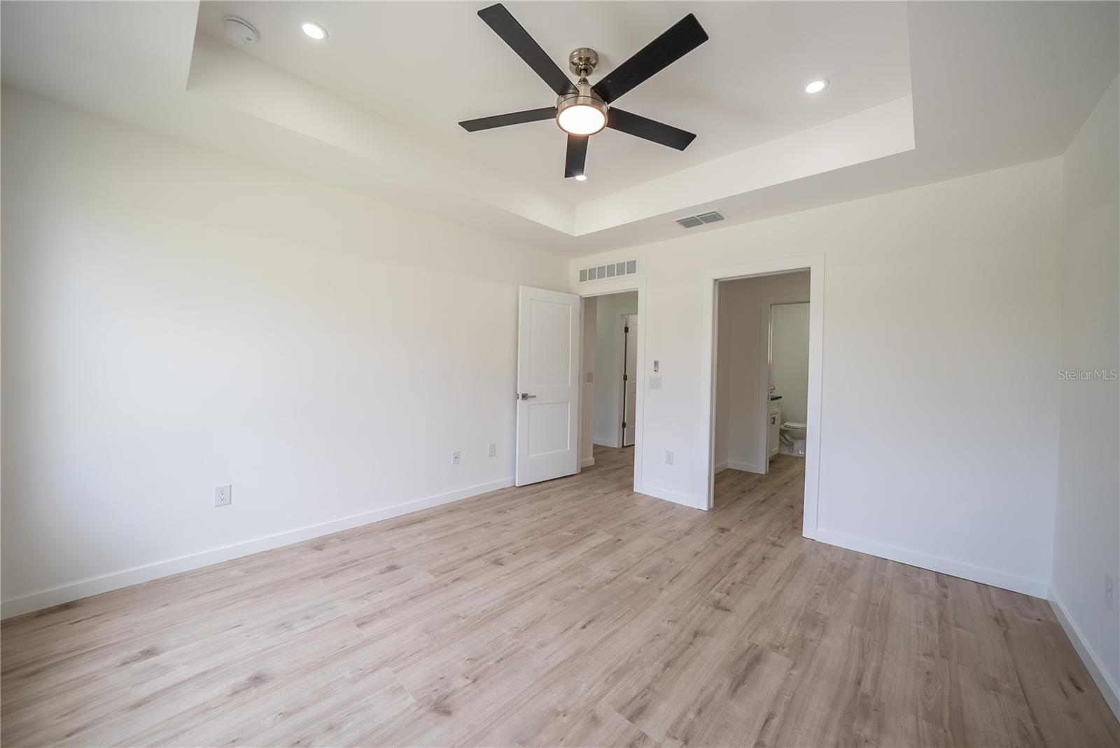 318 SE 6TH ST, WILLISTON, FL — photo 12