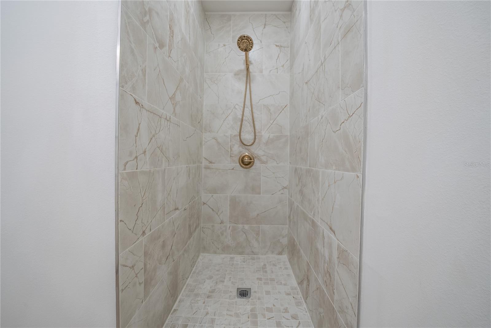318 SE 6TH ST, WILLISTON, FL — photo 20