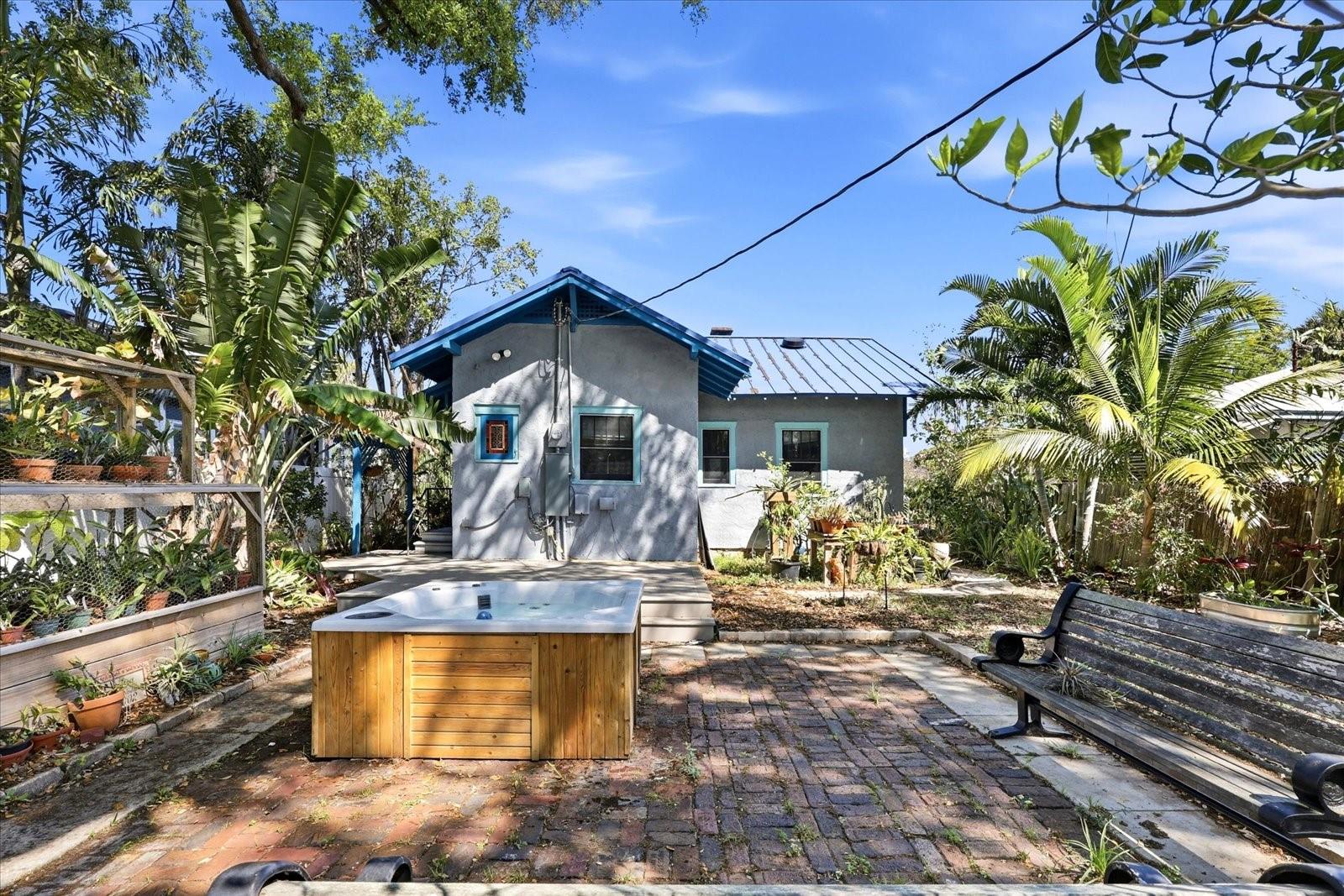 1024 23RD AVE N, ST PETERSBURG, FL — photo 29