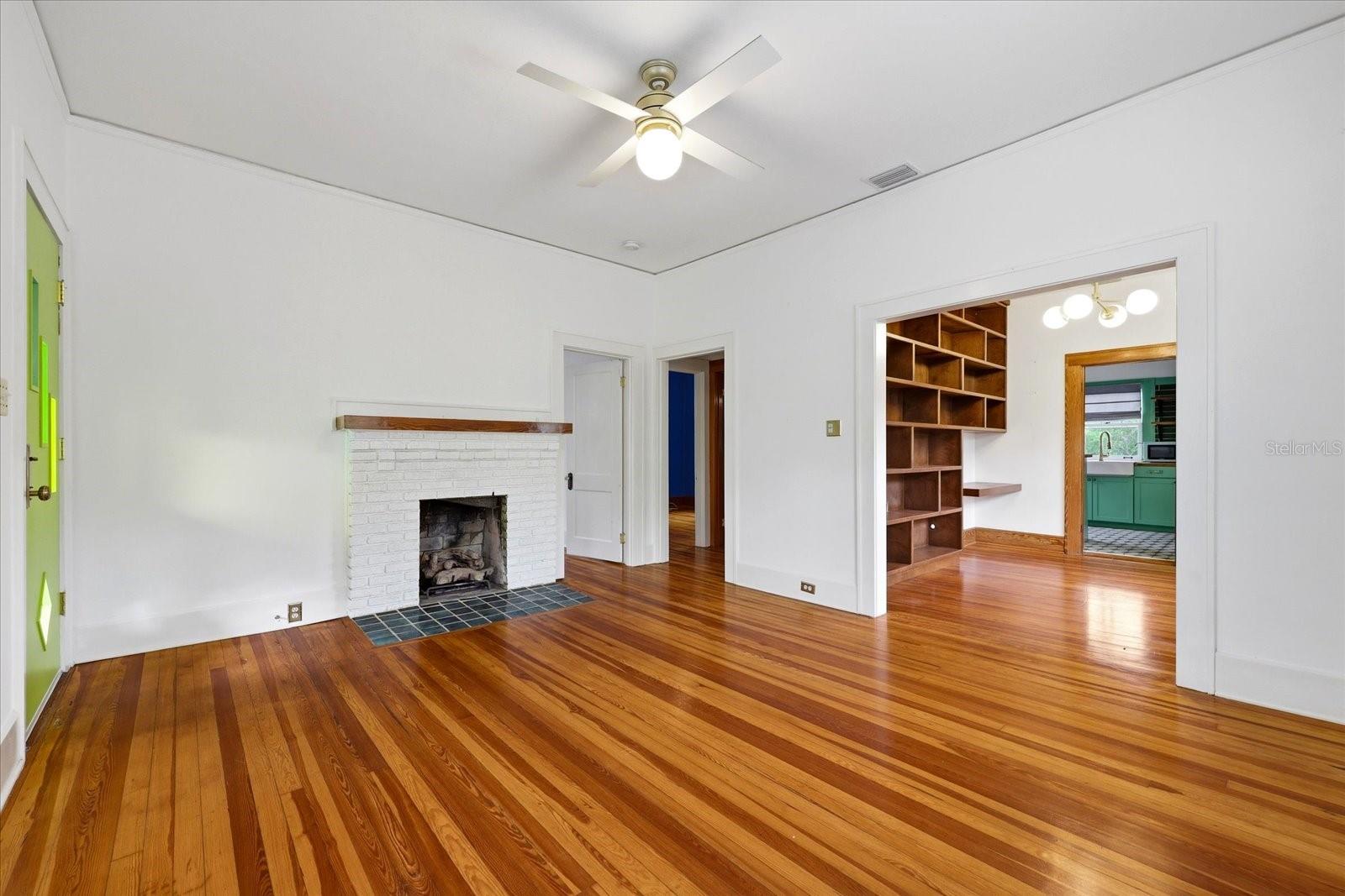 1024 23RD AVE N, ST PETERSBURG, FL — photo 8