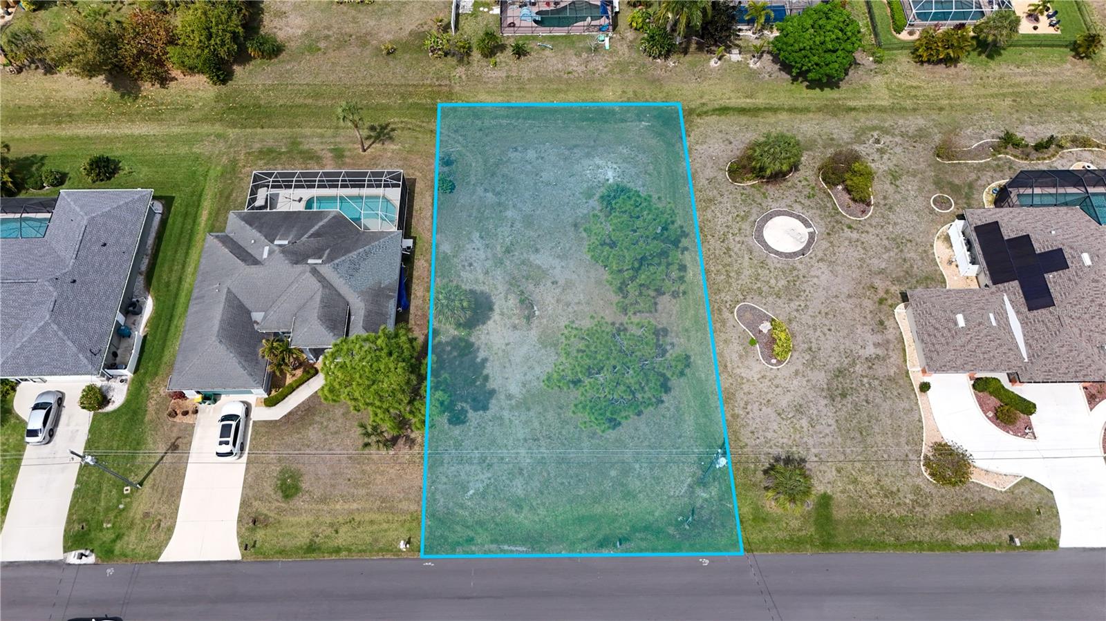 9 LONG MEADOW LN, ROTONDA WEST, FL