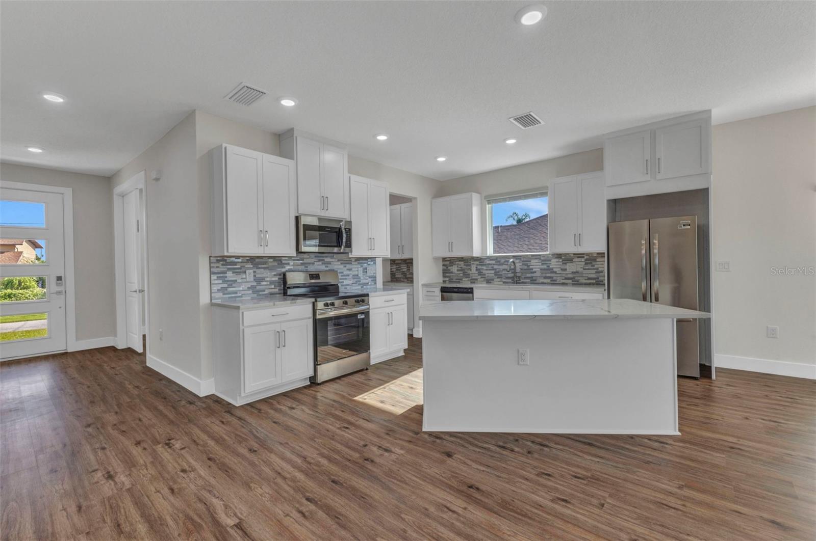 2385 PAPPAS TER, PORT CHARLOTTE, FL — photo 10