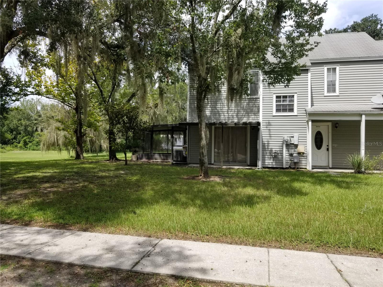 8202 BROWARD PL, TEMPLE TERRACE, FL — photo 3