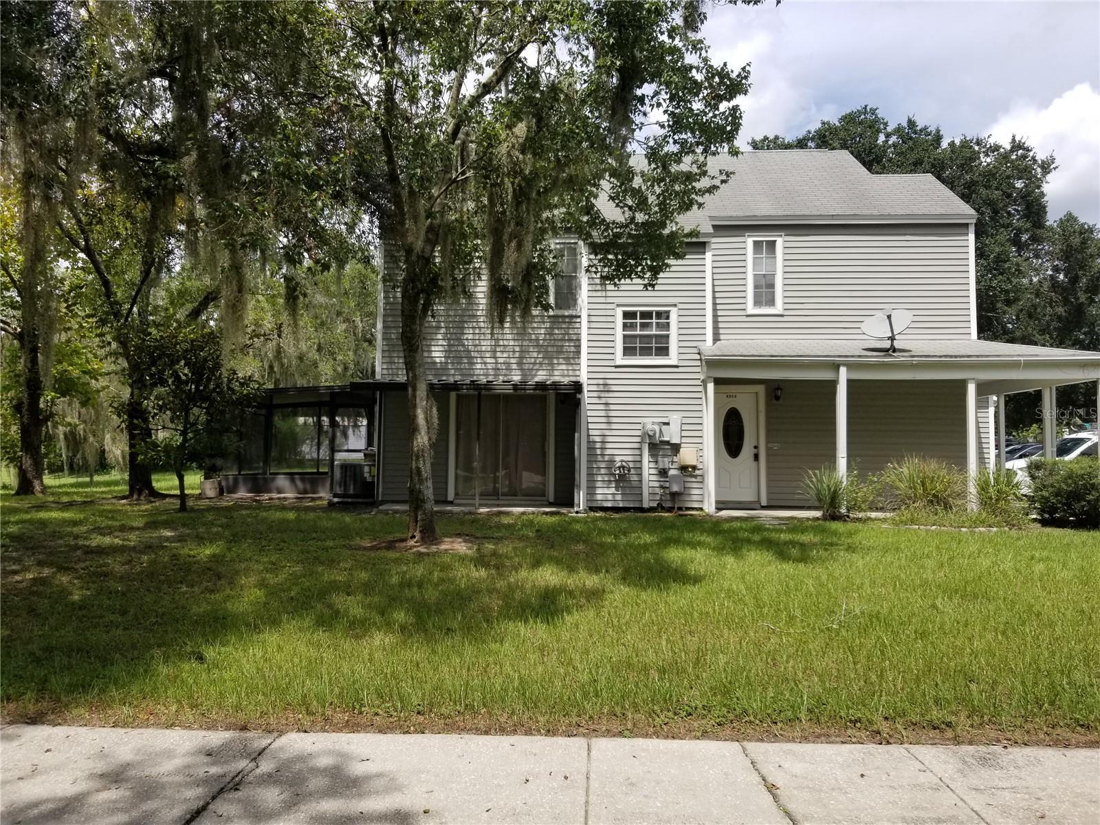 8202 BROWARD PL, TEMPLE TERRACE, FL — photo 4