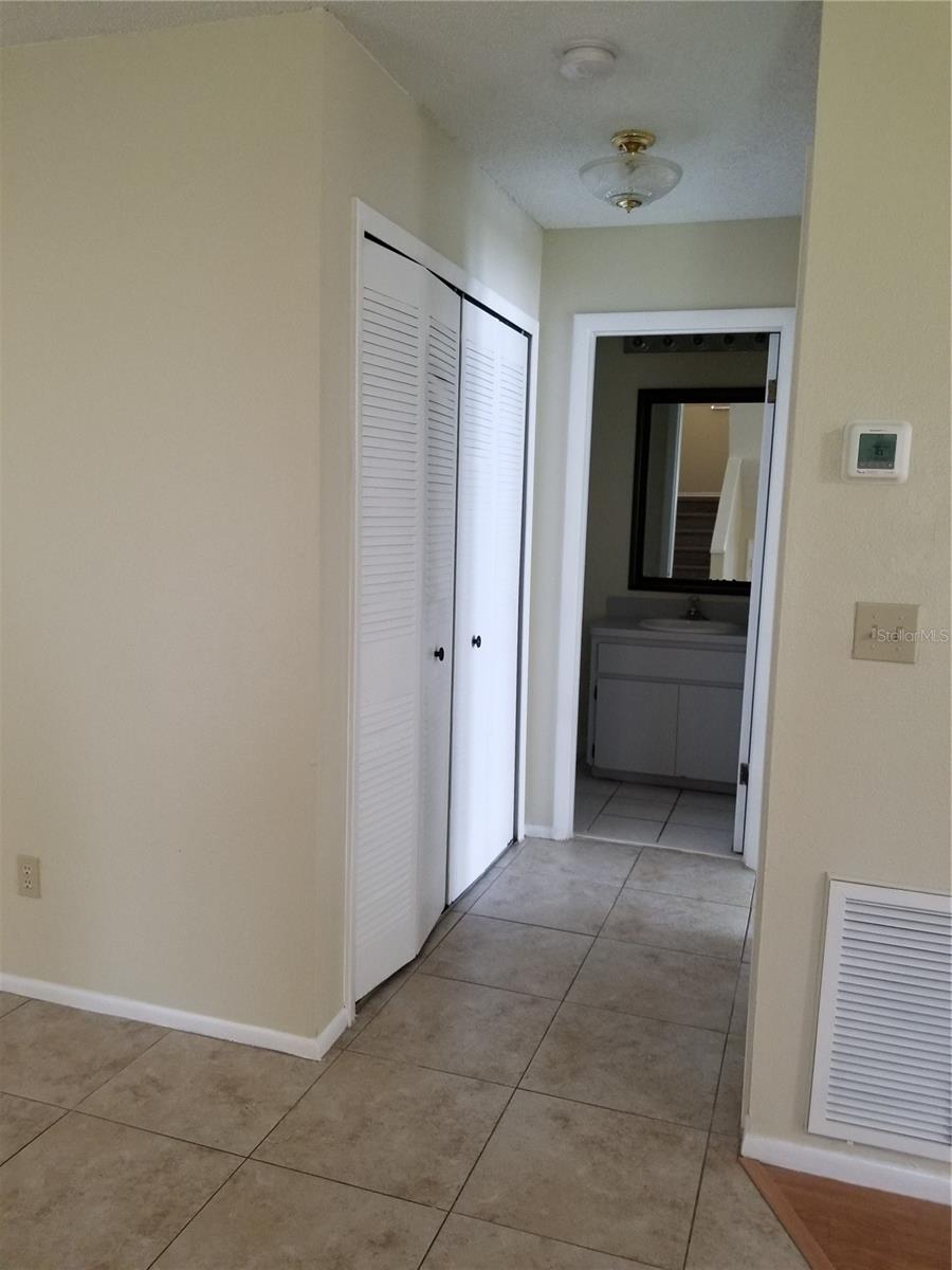 8202 BROWARD PL, TEMPLE TERRACE, FL — photo 12