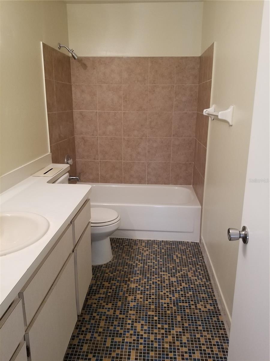 8202 BROWARD PL, TEMPLE TERRACE, FL — photo 35