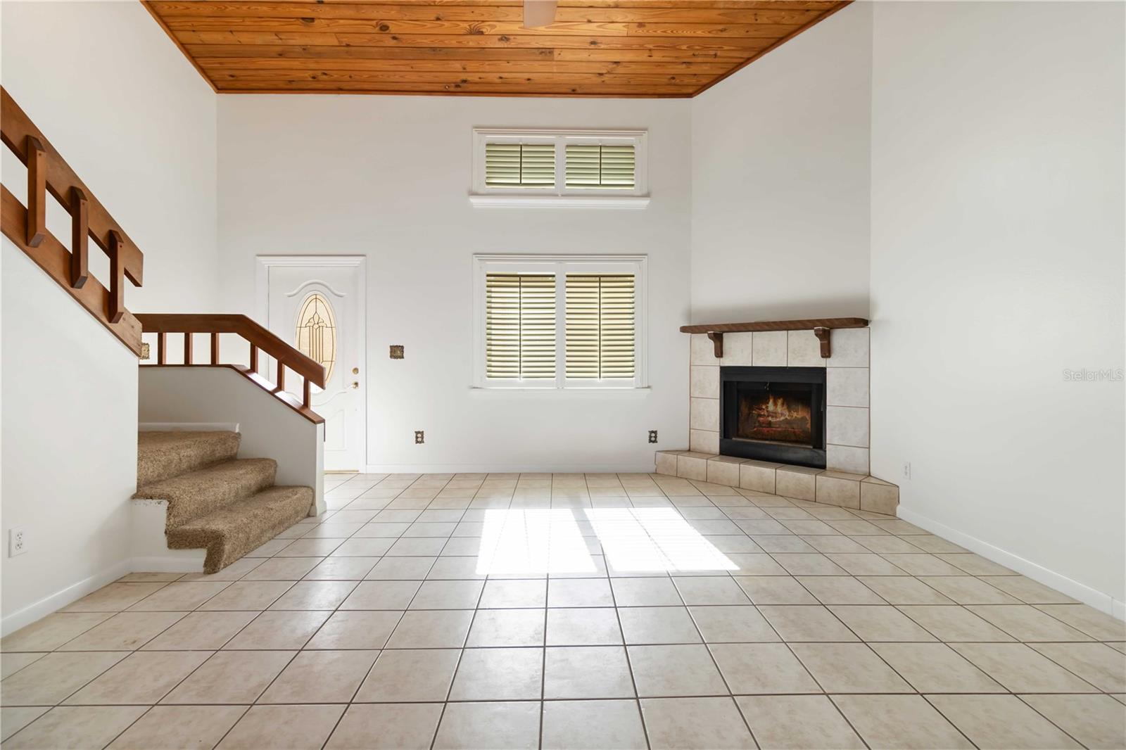 292 CANAVERAL BEACH BLVD, CAPE CANAVERAL, FL — photo 9