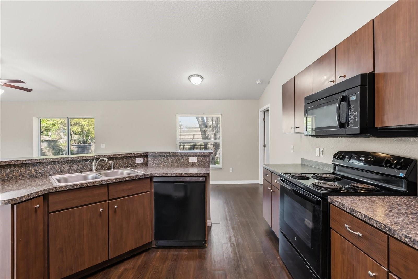 5223 SE 135TH PL, SUMMERFIELD, FL — photo 12