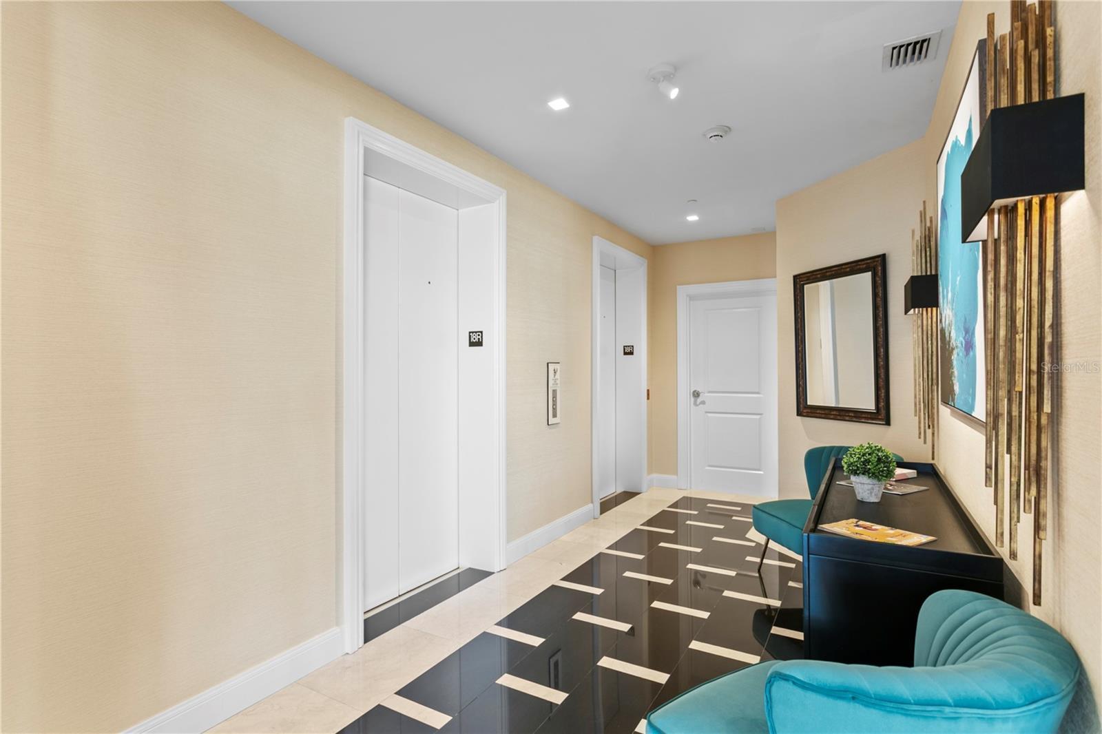 450 KNIGHTS RUN AVE #1801, TAMPA, FL — photo 2