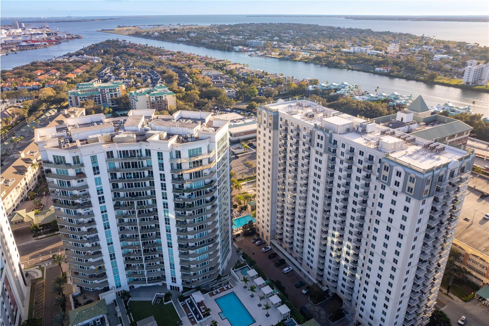 450 KNIGHTS RUN AVE #1801, TAMPA, FL — photo 81
