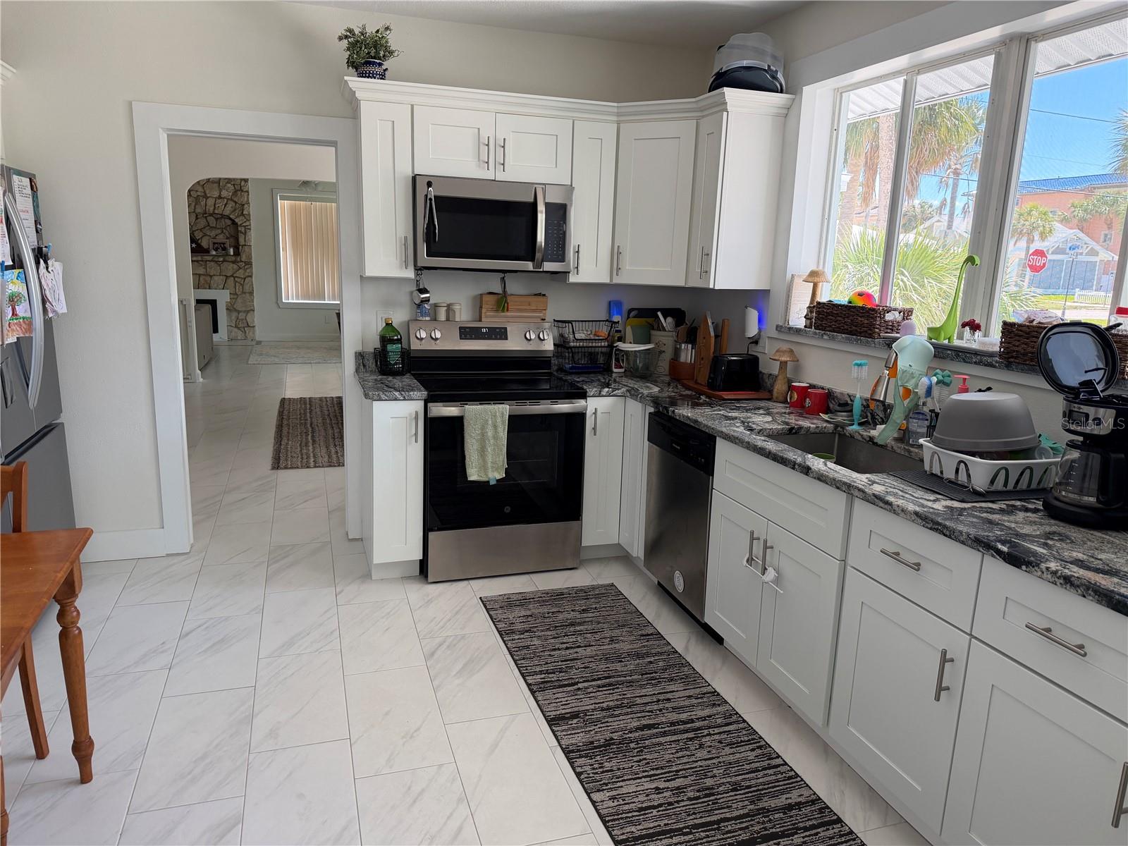850 MANDALAY AVE, CLEARWATER BEACH, FL — photo 7