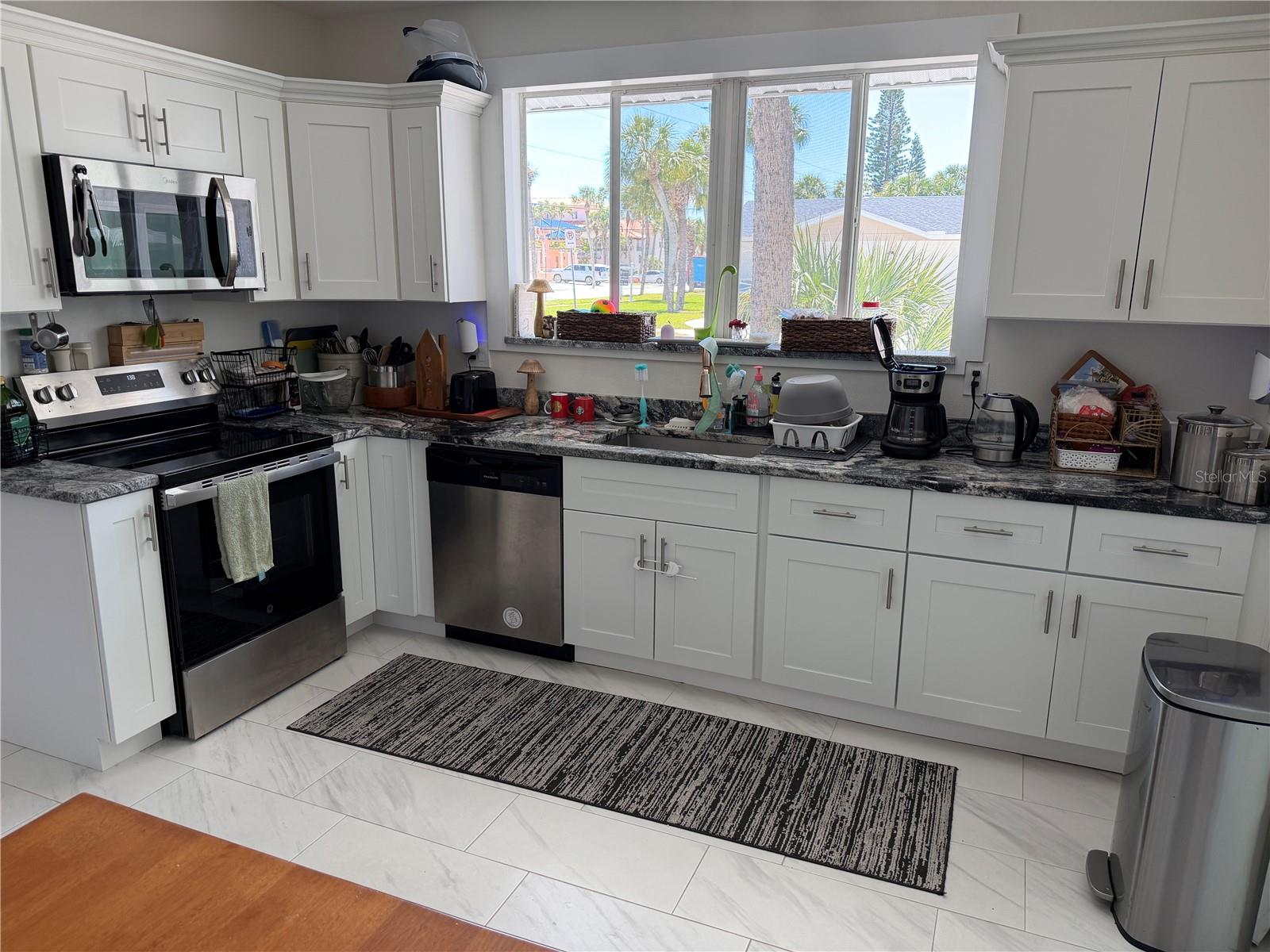 850 MANDALAY AVE, CLEARWATER BEACH, FL — photo 15