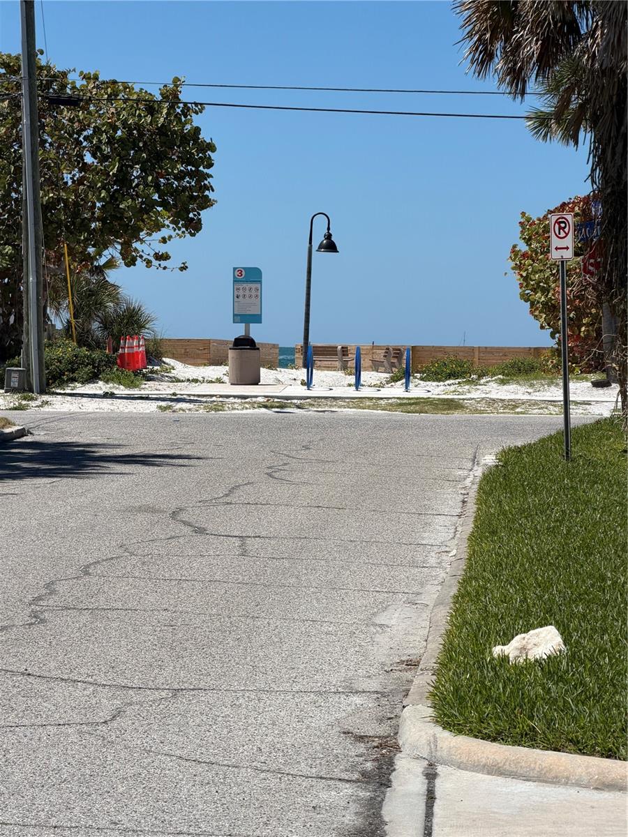 850 MANDALAY AVE, CLEARWATER BEACH, FL — photo 17