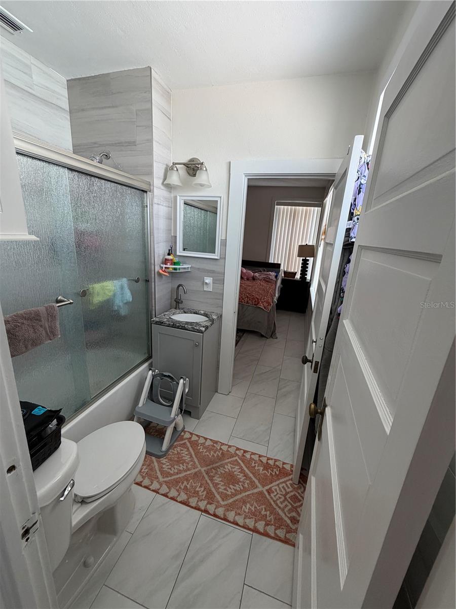 850 MANDALAY AVE, CLEARWATER BEACH, FL — photo 23