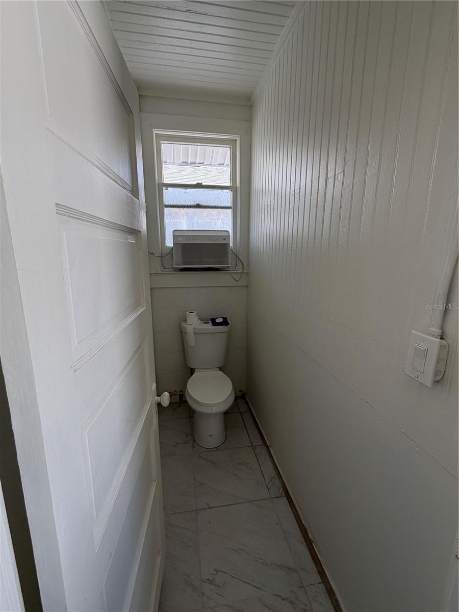 850 MANDALAY AVE, CLEARWATER BEACH, FL — photo 34