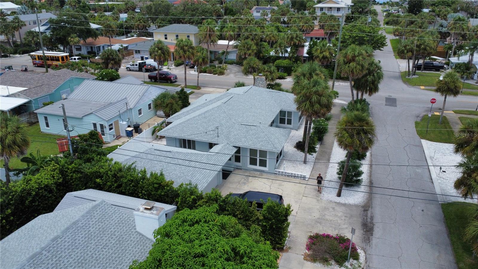 850 MANDALAY AVE, CLEARWATER BEACH, FL — photo 37