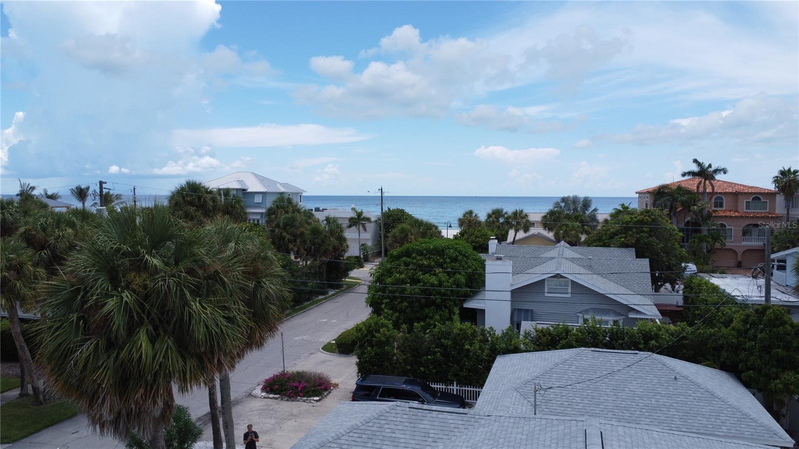 850 MANDALAY AVE, CLEARWATER BEACH, FL — photo 39