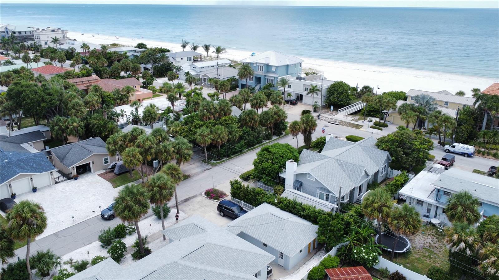 850 MANDALAY AVE, CLEARWATER BEACH, FL — photo 42