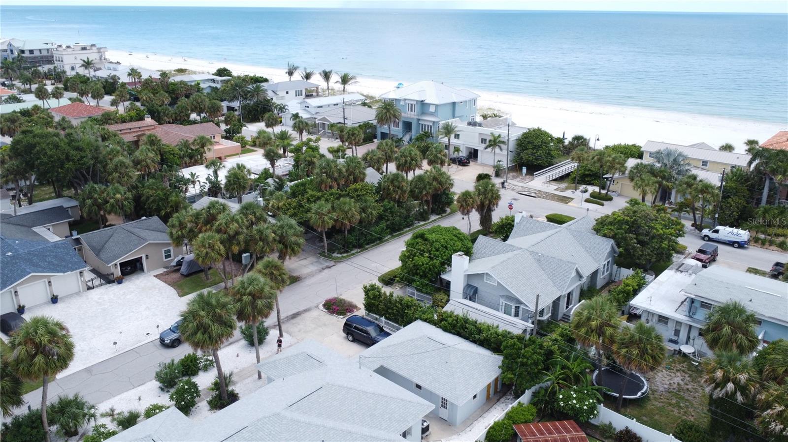850 MANDALAY AVE, CLEARWATER BEACH, FL — photo 43