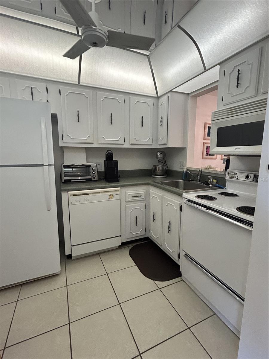11485 OAKHURST RD #200-318, LARGO, FL — photo 16