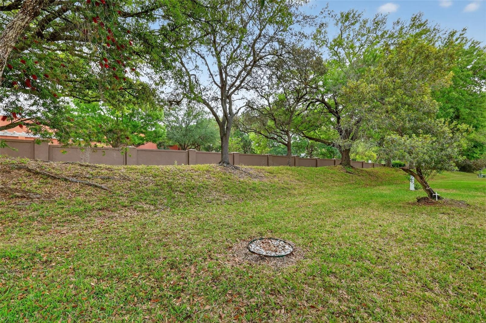 731 CORTEZ AVE, LADY LAKE, FL — photo 4