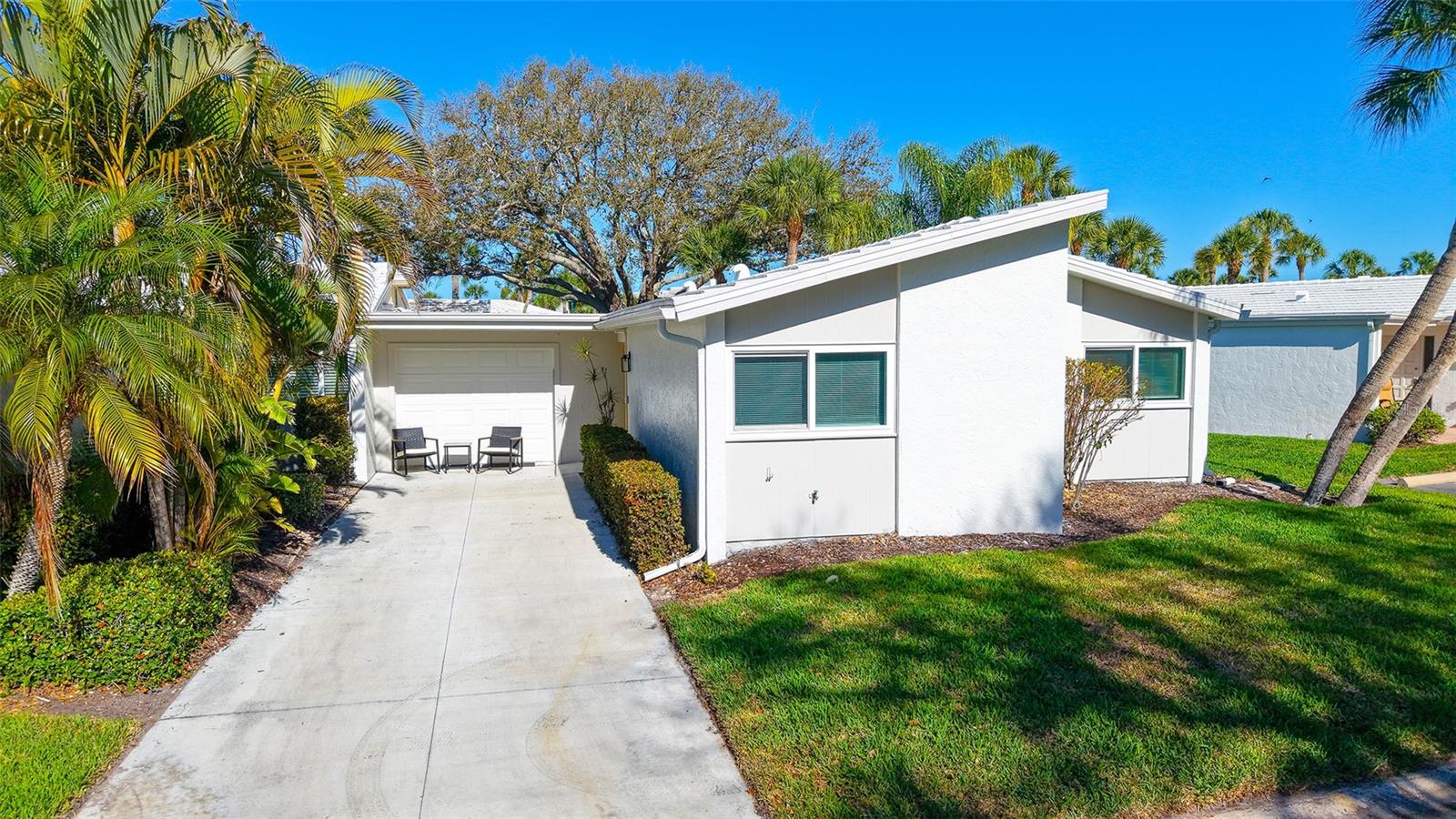 131 WHISPERING SANDS CIR #V33, SARASOTA, FL — photo 3