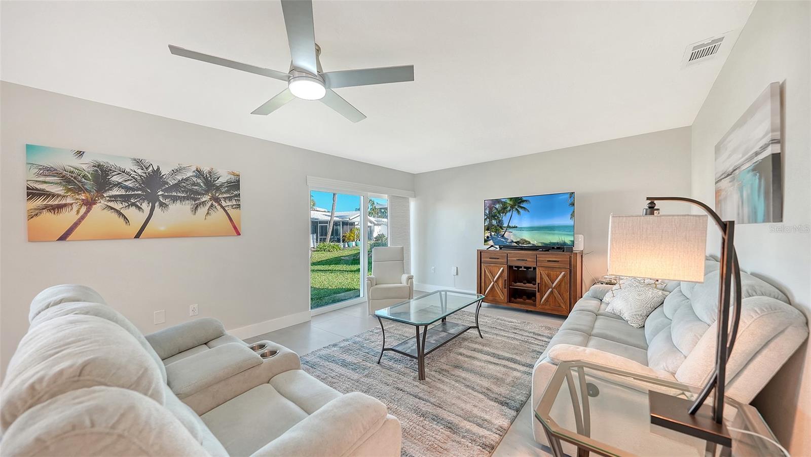 131 WHISPERING SANDS CIR #V33, SARASOTA, FL — photo 11