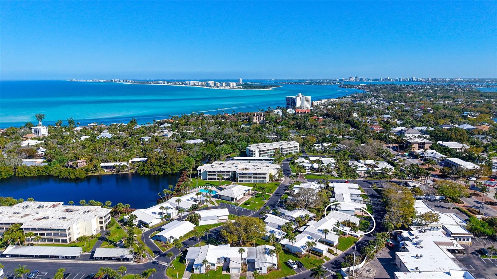 131 WHISPERING SANDS CIR #V33, SARASOTA, FL — photo 38