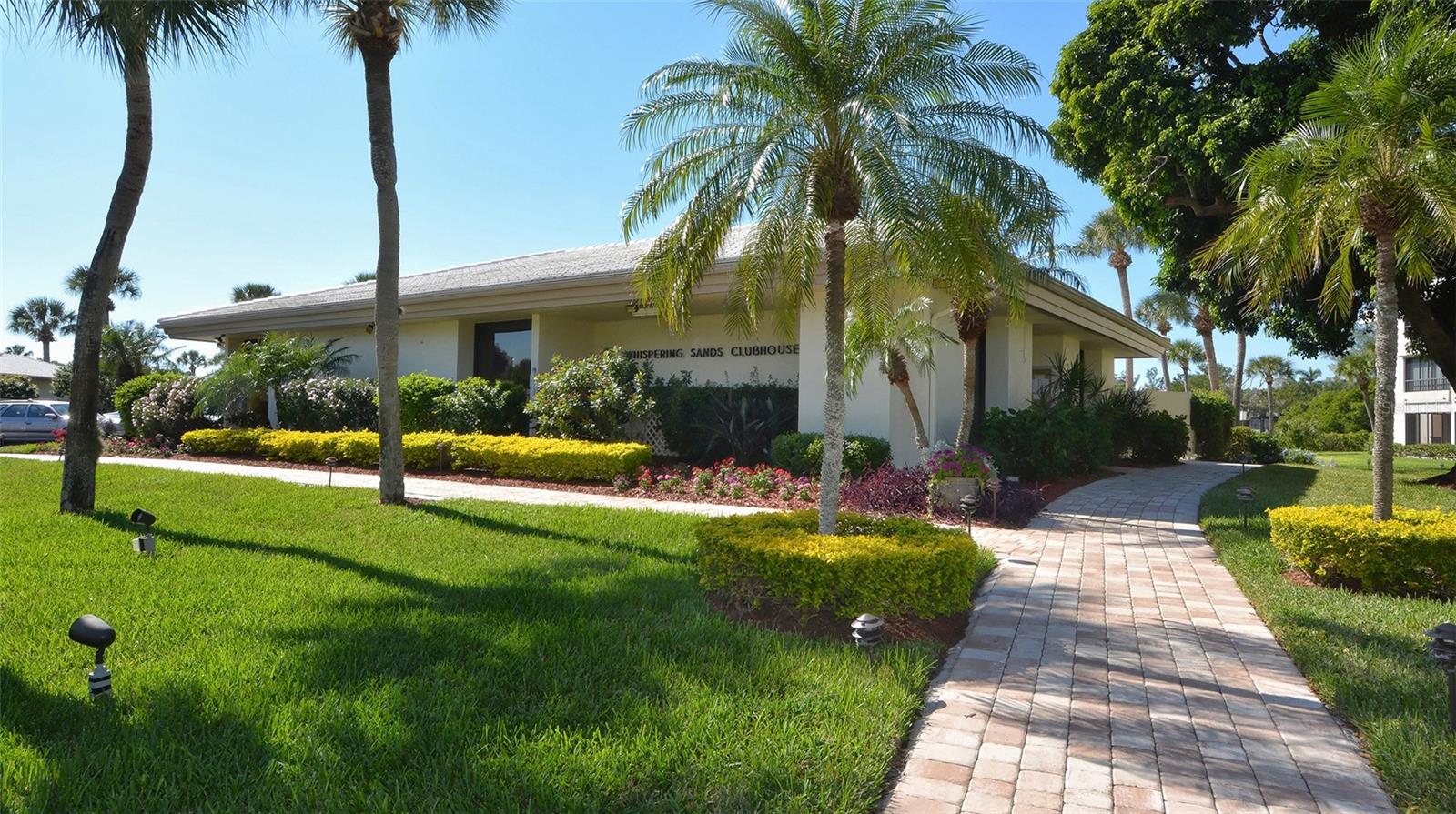 131 WHISPERING SANDS CIR #V33, SARASOTA, FL — photo 40