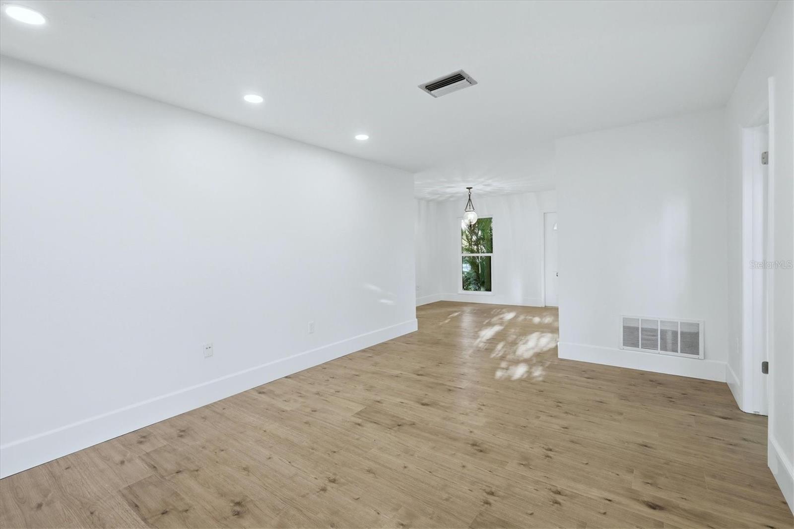 3504 38TH ST W, BRADENTON, FL — photo 11