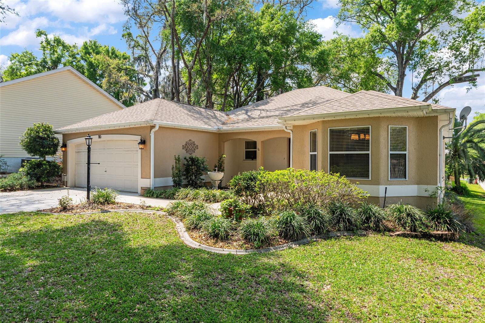 110 CHULA VISTA AVE, LADY LAKE, FL