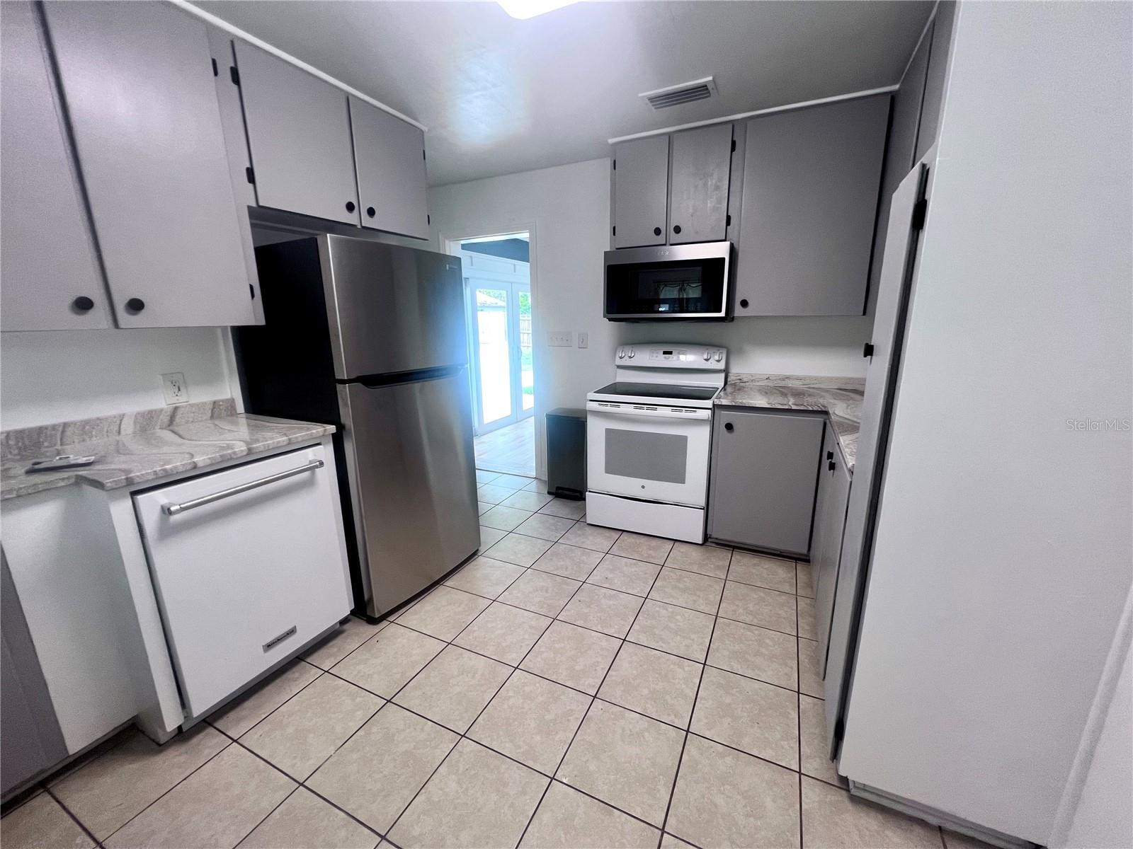 2707 NW 4TH AVE, GAINESVILLE, FL — photo 4