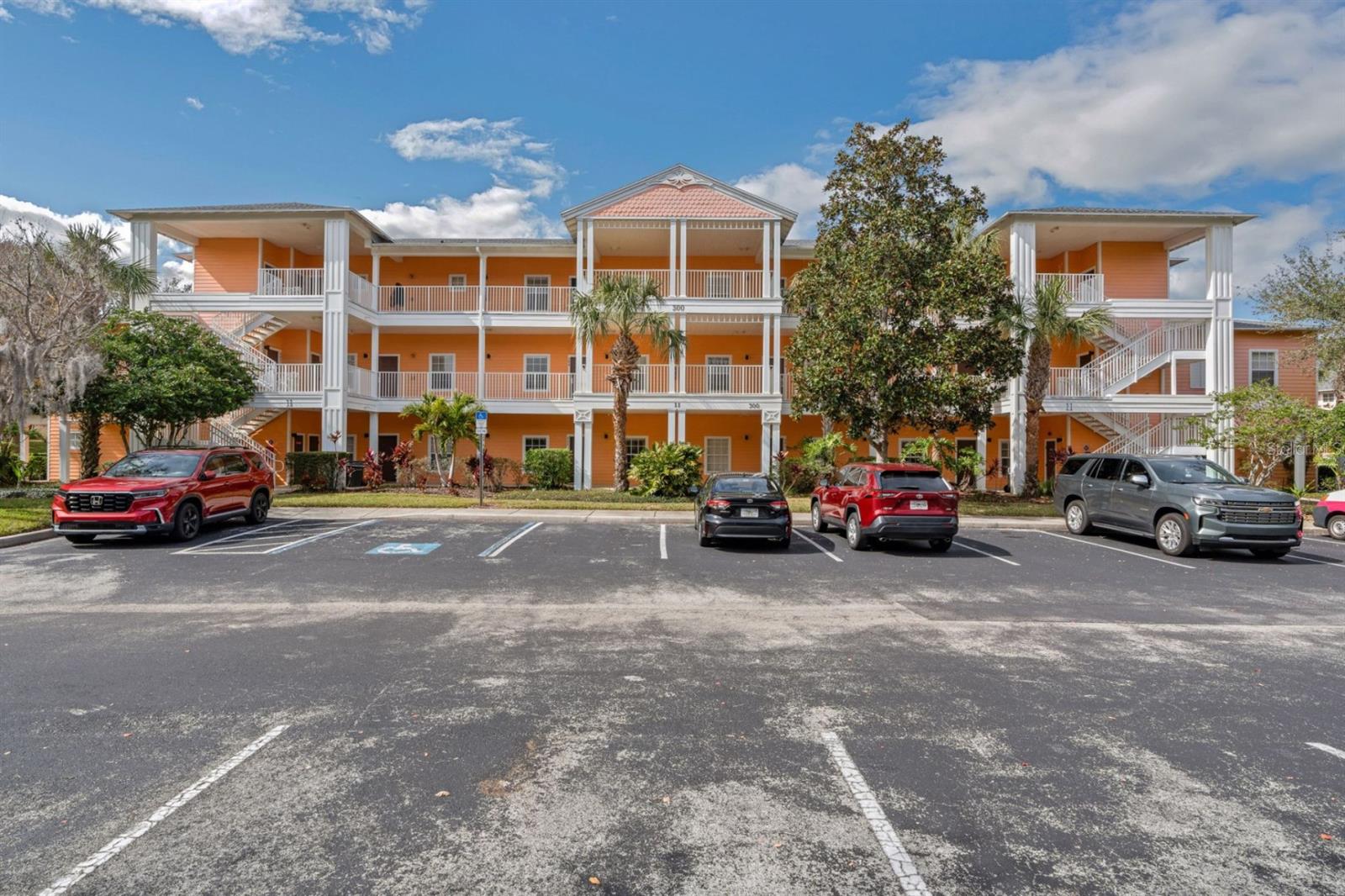 301 NEW PROVIDENCE PROMENADE #301, DAVENPORT, FL — photo 2