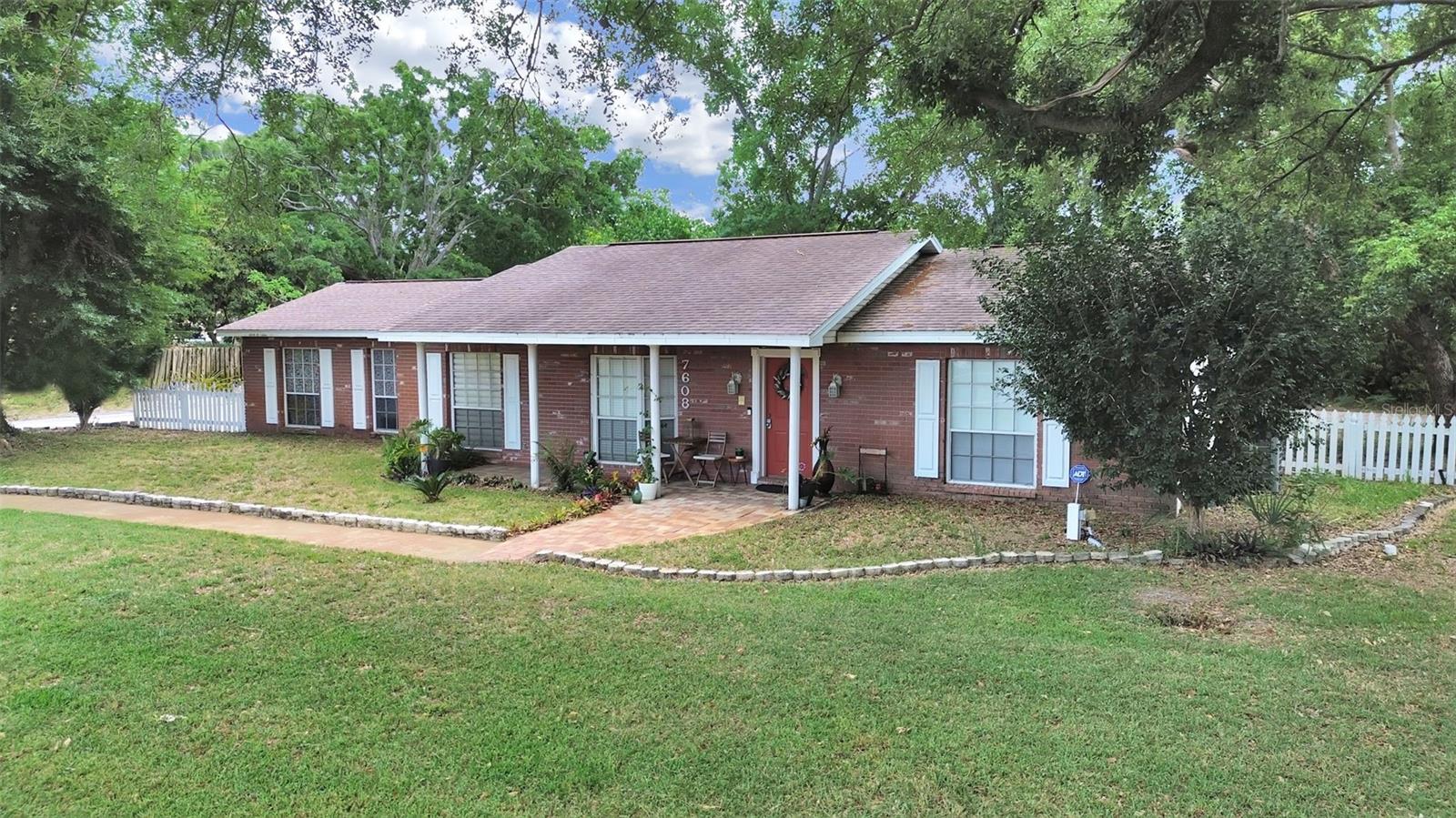 7608 BARRY RD, TAMPA, FL — photo 2