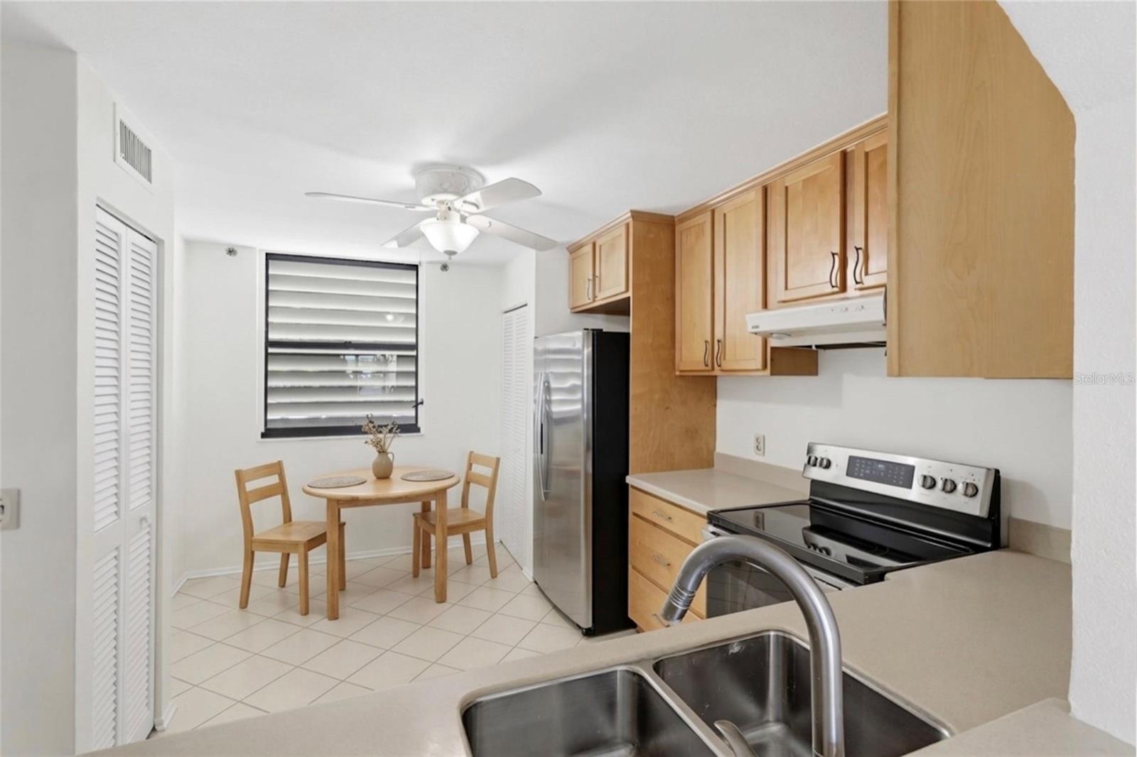 211 LAKEWOOD DR #211, BRADENTON, FL — photo 4