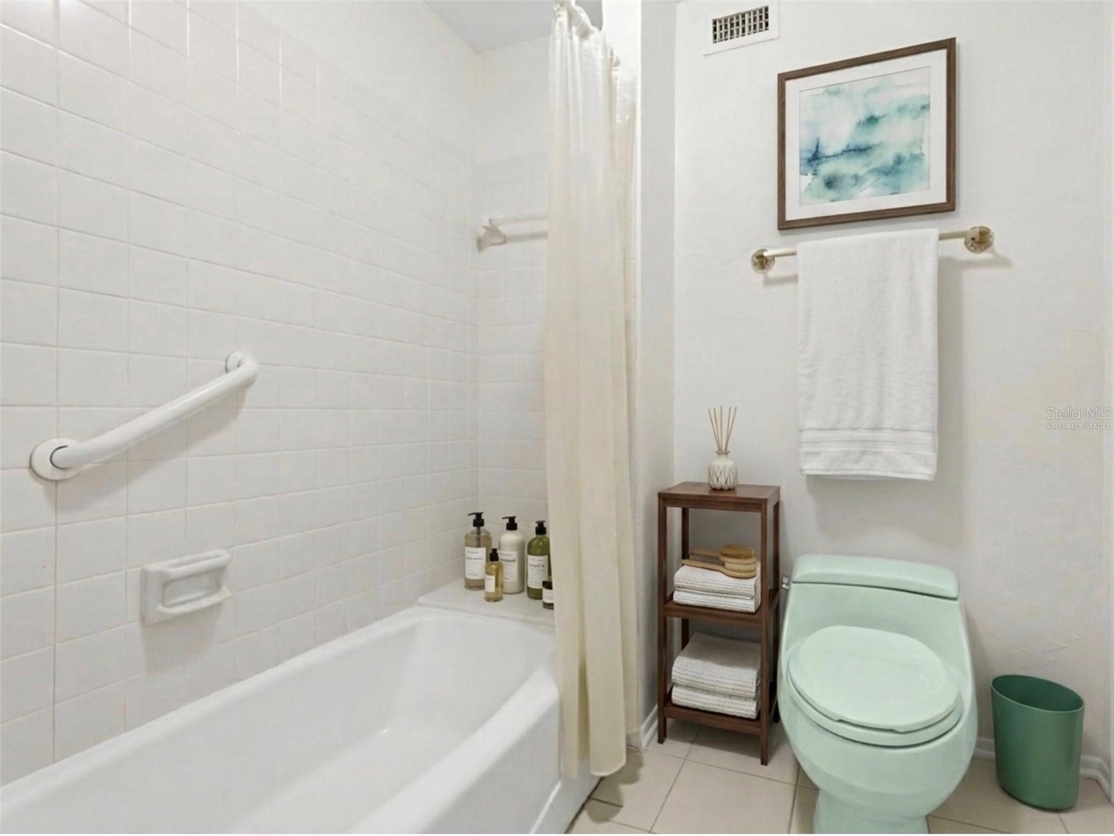 211 LAKEWOOD DR #211, BRADENTON, FL — photo 8