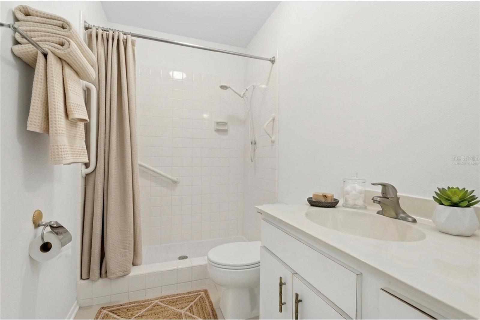 211 LAKEWOOD DR #211, BRADENTON, FL — photo 14