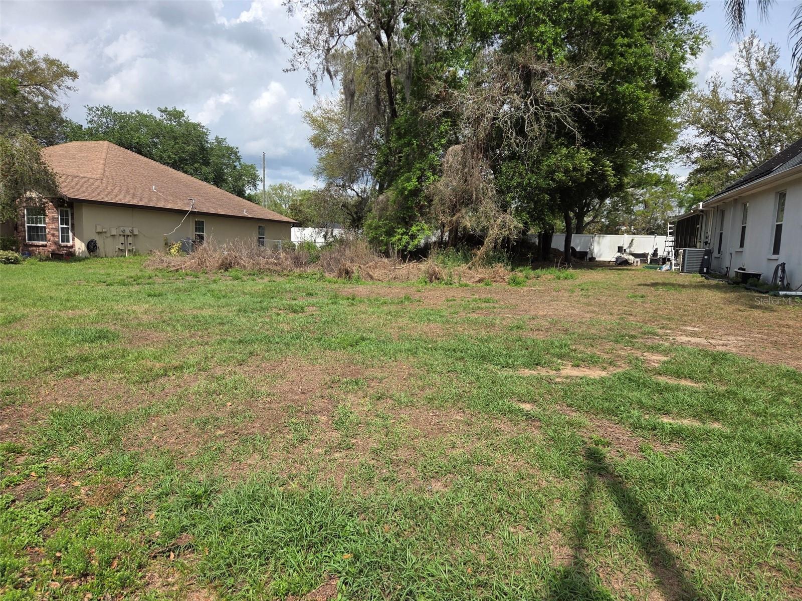 KELLY LYNN COURT, ZEPHYRHILLS, FL — photo 3