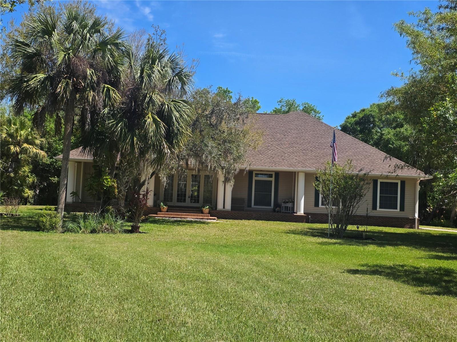 12222 SW AUSTIN AVE, LAKE SUZY, FL — photo 4