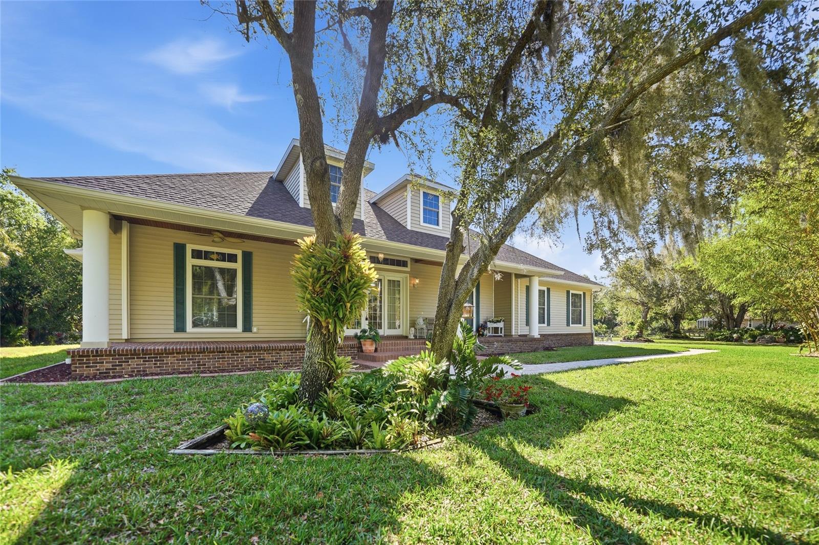 12222 SW AUSTIN AVE, LAKE SUZY, FL — photo 6