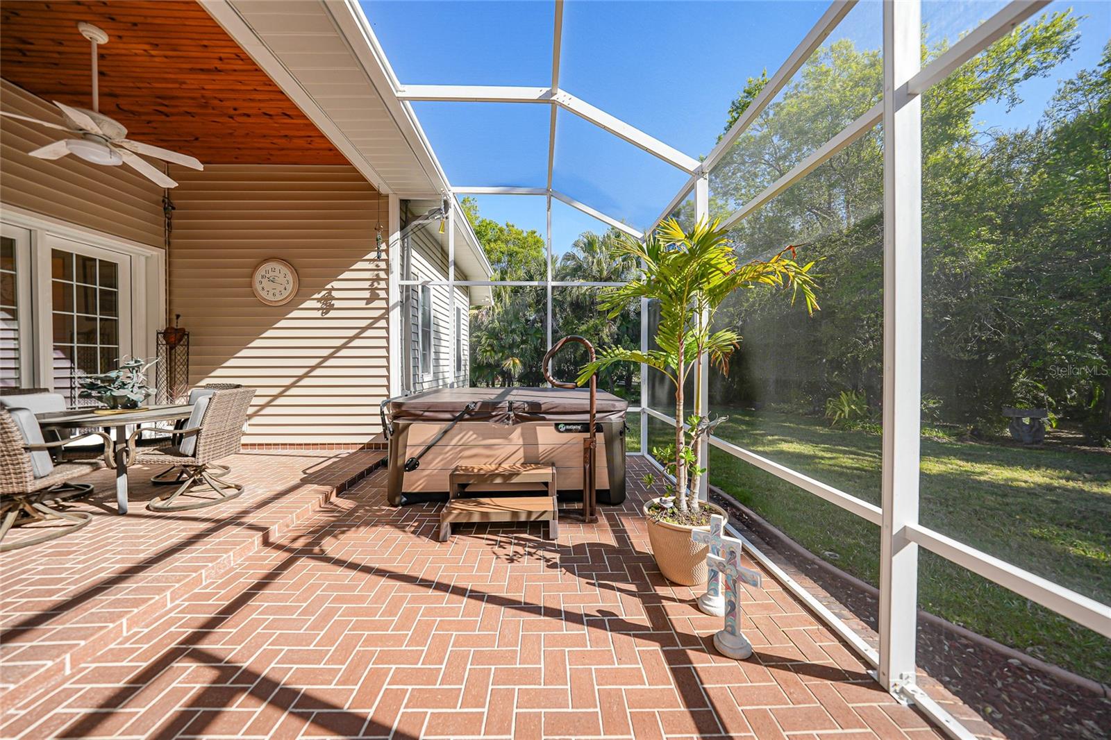 12222 SW AUSTIN AVE, LAKE SUZY, FL — photo 9