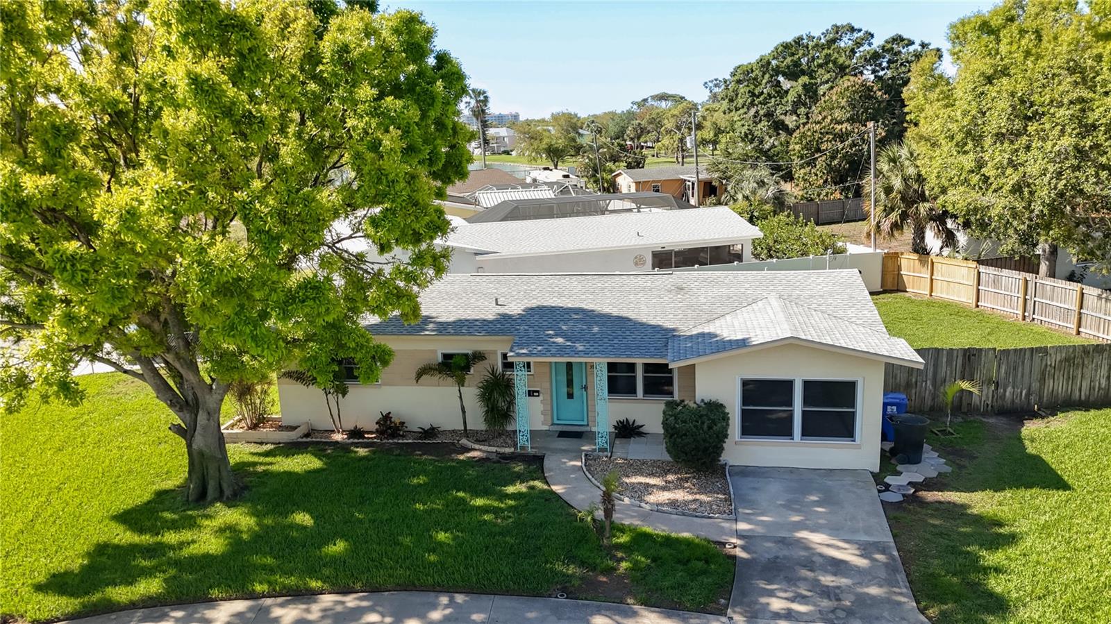 396 LEWIS BLVD SE, ST PETERSBURG, FL — photo 2
