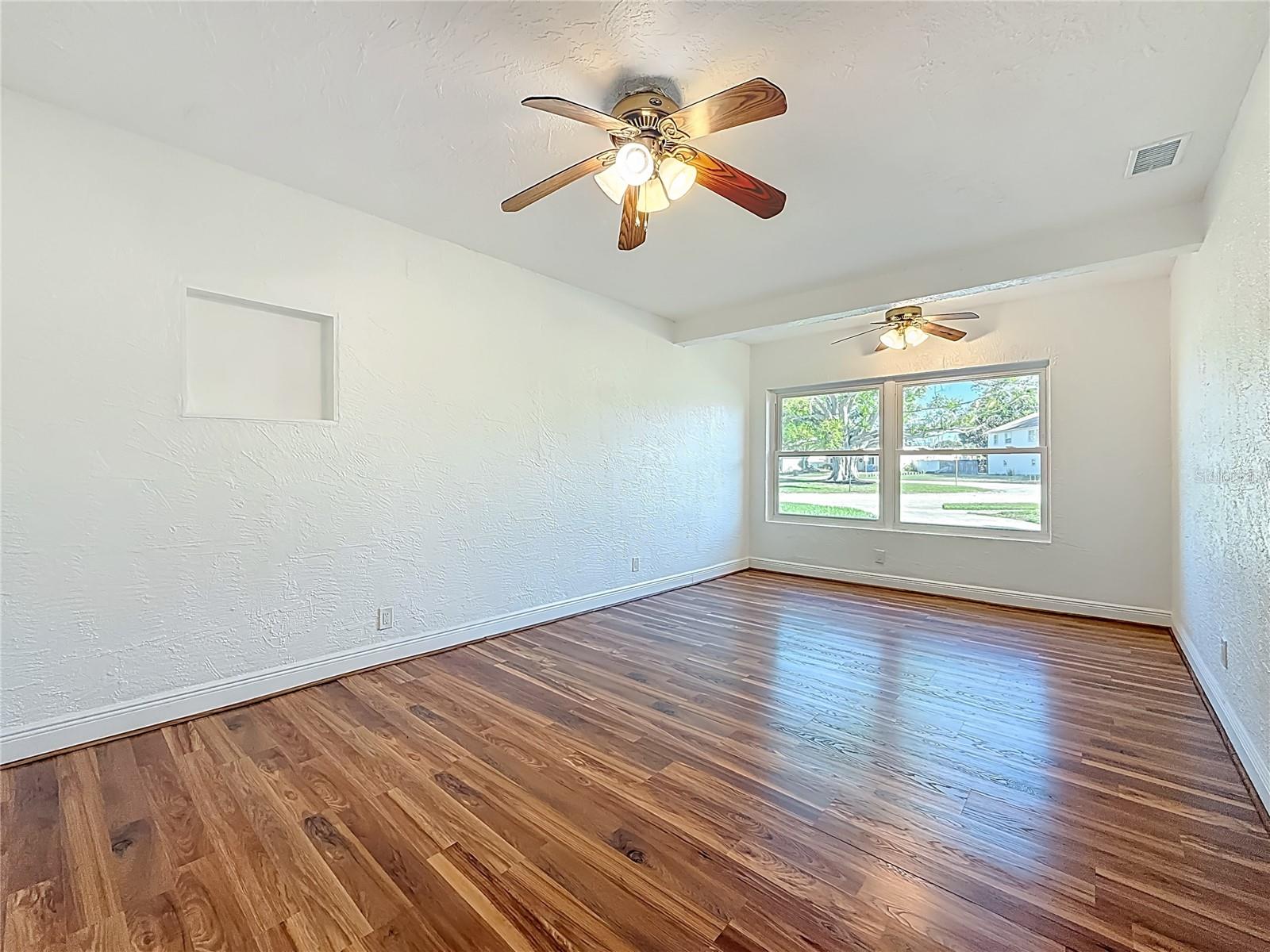 396 LEWIS BLVD SE, ST PETERSBURG, FL — photo 10
