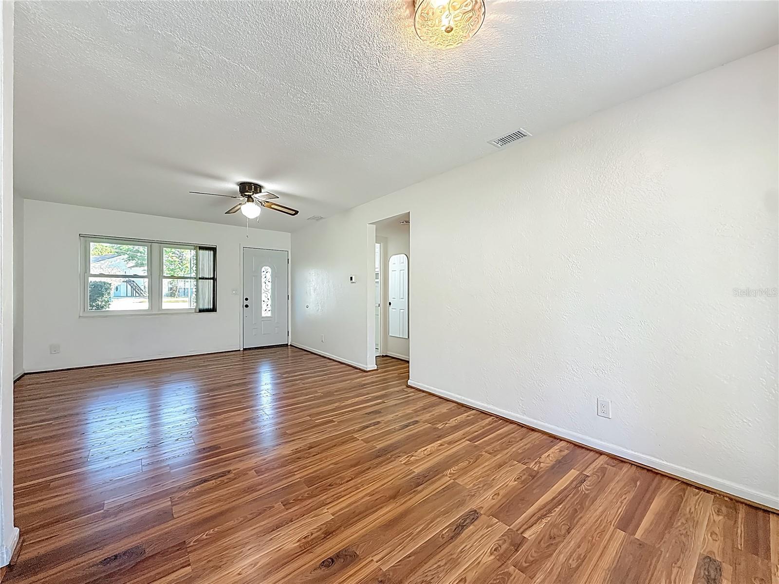 396 LEWIS BLVD SE, ST PETERSBURG, FL — photo 11
