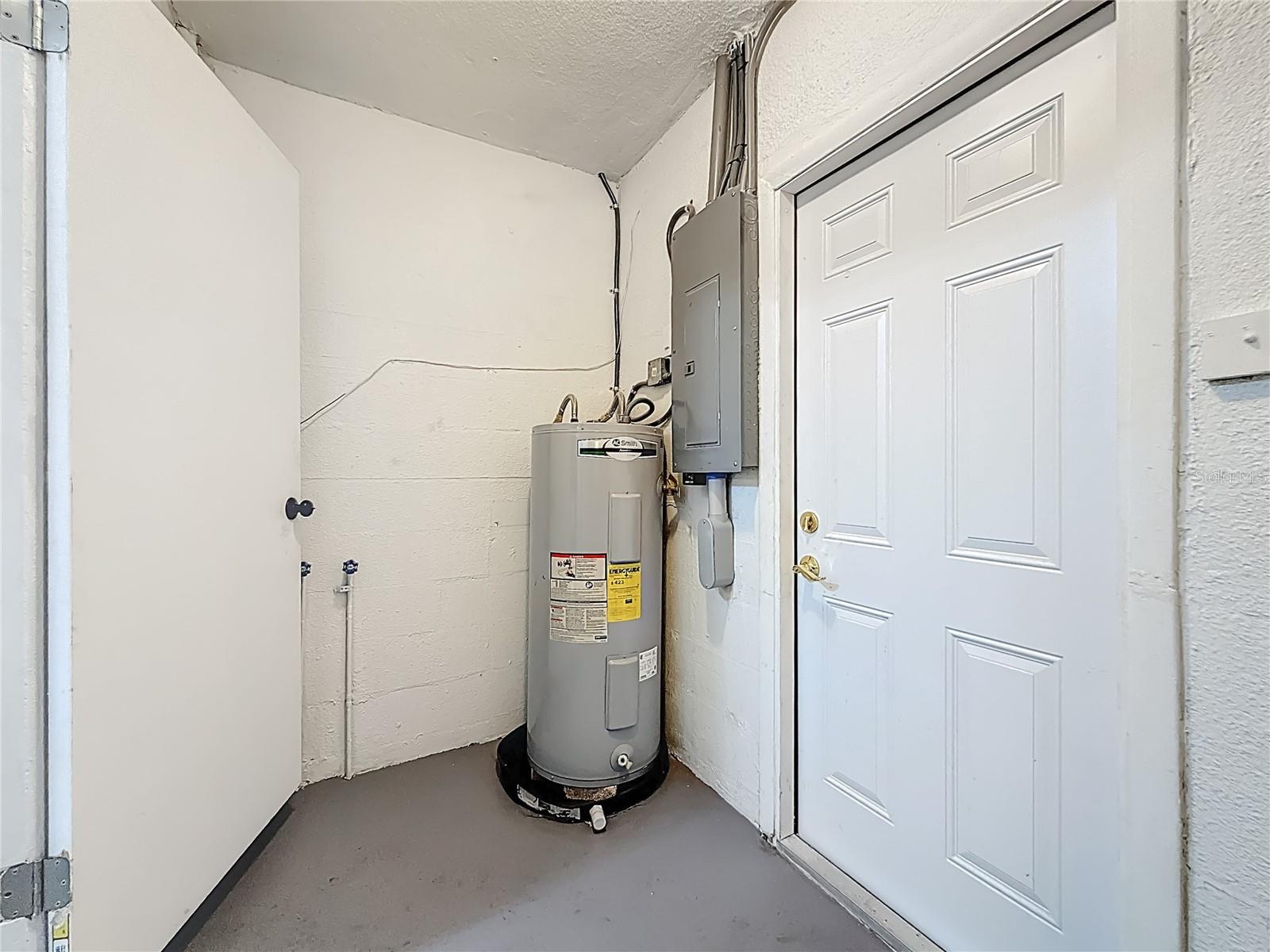 396 LEWIS BLVD SE, ST PETERSBURG, FL — photo 21