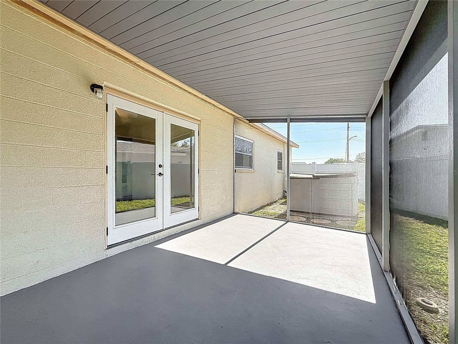 396 LEWIS BLVD SE, ST PETERSBURG, FL — photo 33