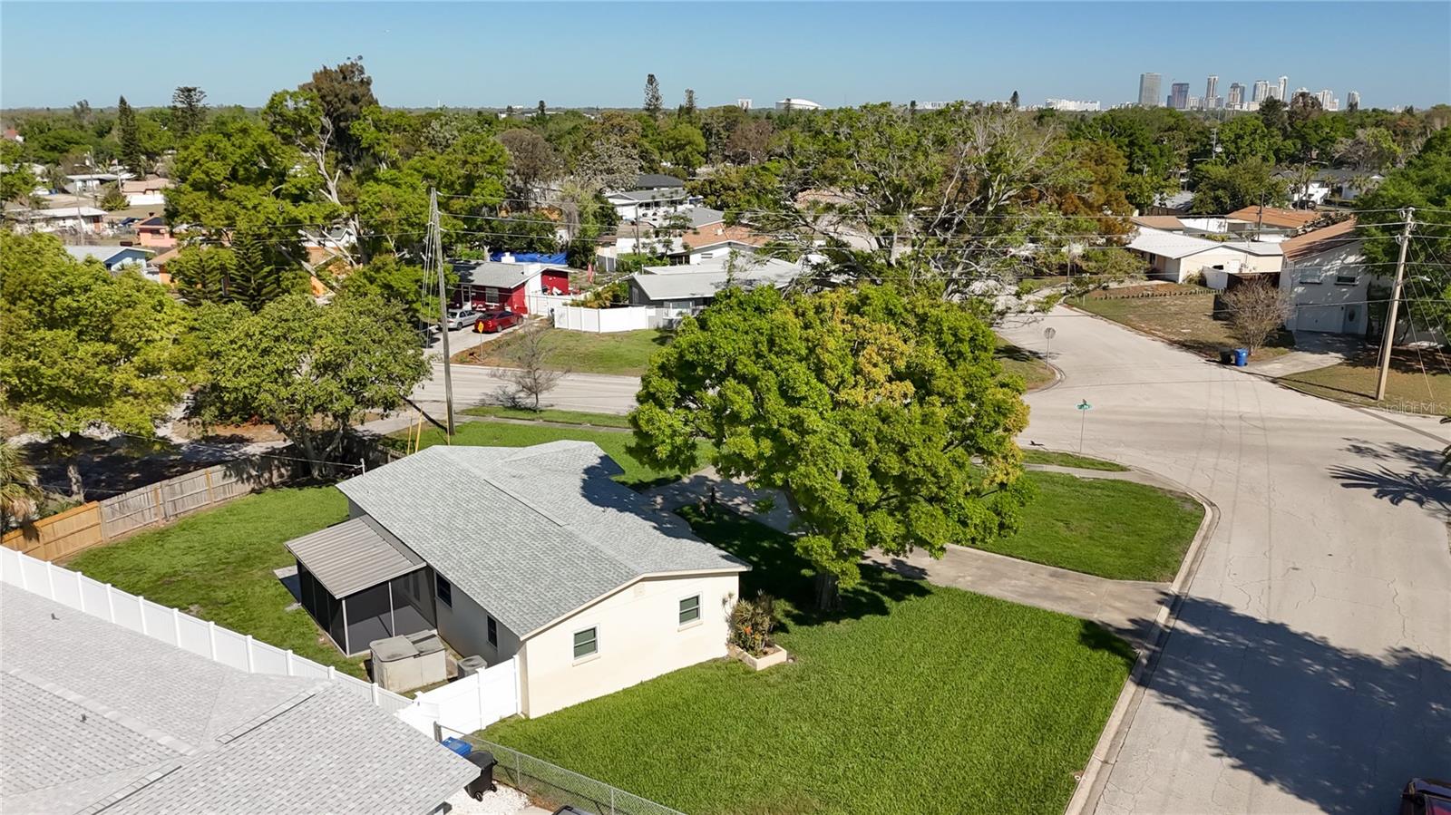 396 LEWIS BLVD SE, ST PETERSBURG, FL — photo 39