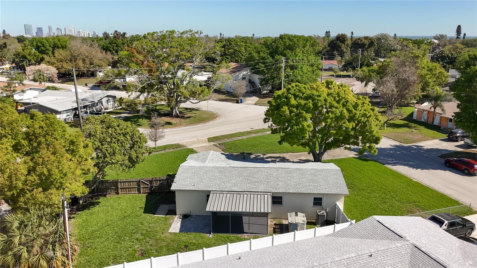 396 LEWIS BLVD SE, ST PETERSBURG, FL — photo 41